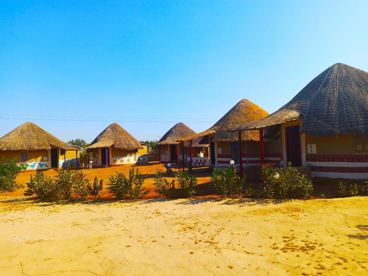 Kutir Craft Village Resort Bherandiāla Екстериор снимка