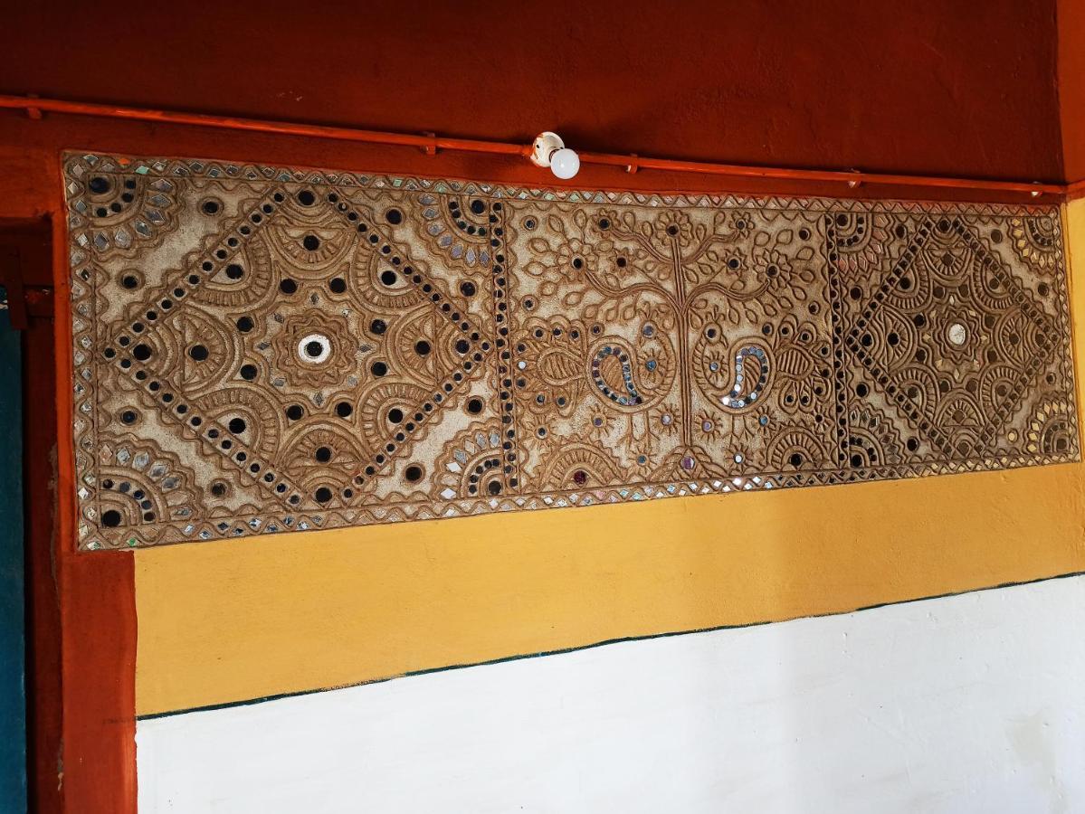 Kutir Craft Village Resort Bherandiāla Екстериор снимка