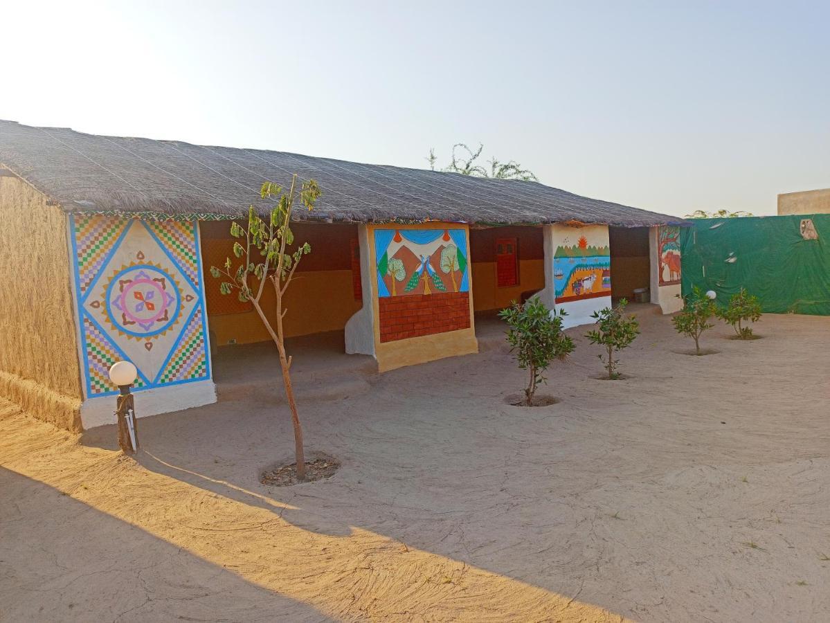 Kutir Craft Village Resort Bherandiāla Екстериор снимка