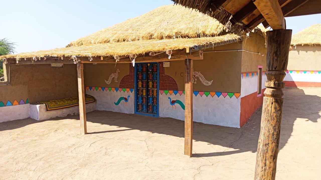 Kutir Craft Village Resort Bherandiāla Екстериор снимка