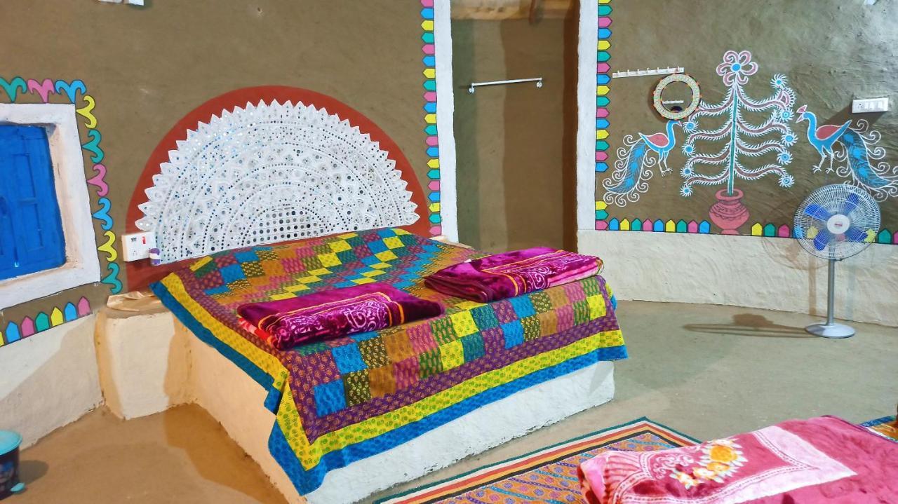Kutir Craft Village Resort Bherandiāla Екстериор снимка
