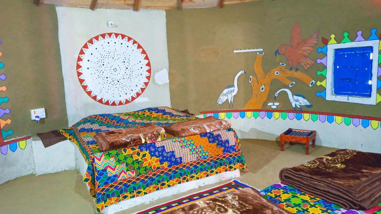 Kutir Craft Village Resort Bherandiāla Екстериор снимка