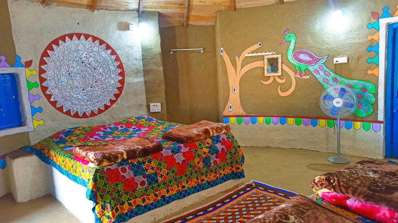 Kutir Craft Village Resort Bherandiāla Екстериор снимка