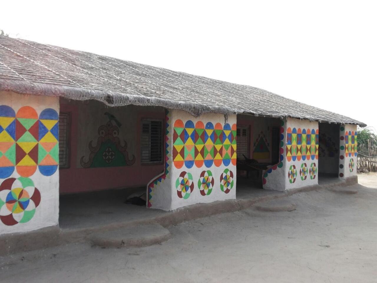 Kutir Craft Village Resort Bherandiāla Екстериор снимка