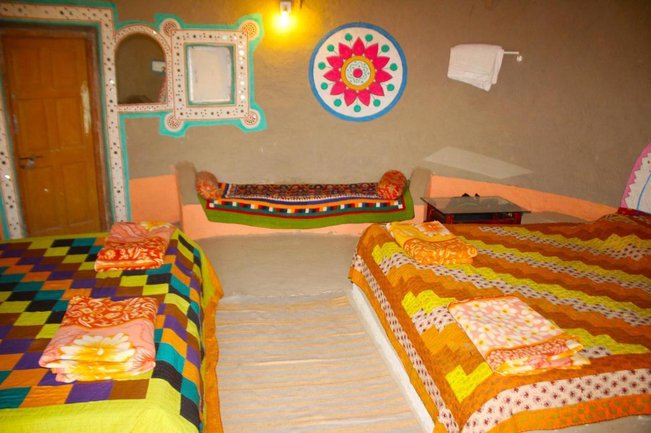Kutir Craft Village Resort Bherandiāla Екстериор снимка