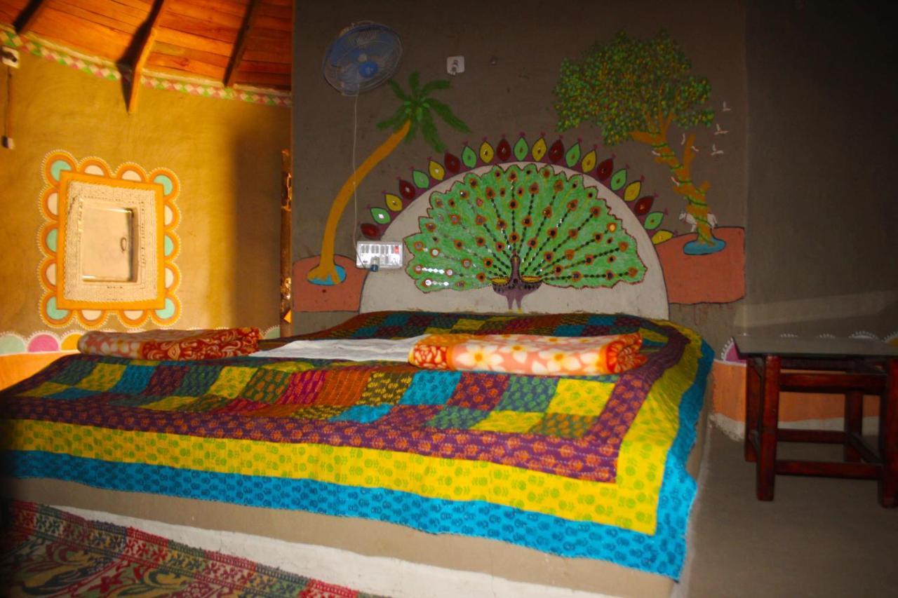 Kutir Craft Village Resort Bherandiāla Екстериор снимка