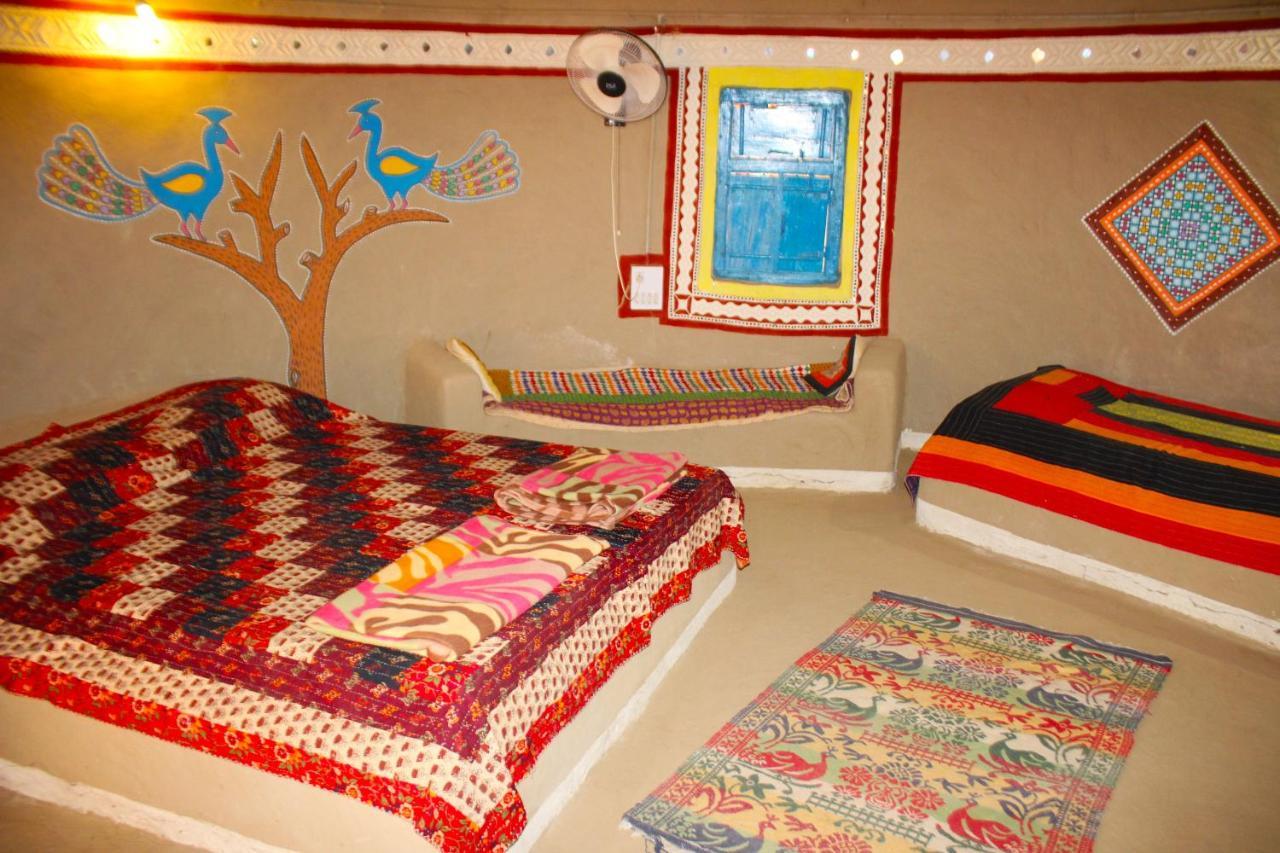 Kutir Craft Village Resort Bherandiāla Екстериор снимка