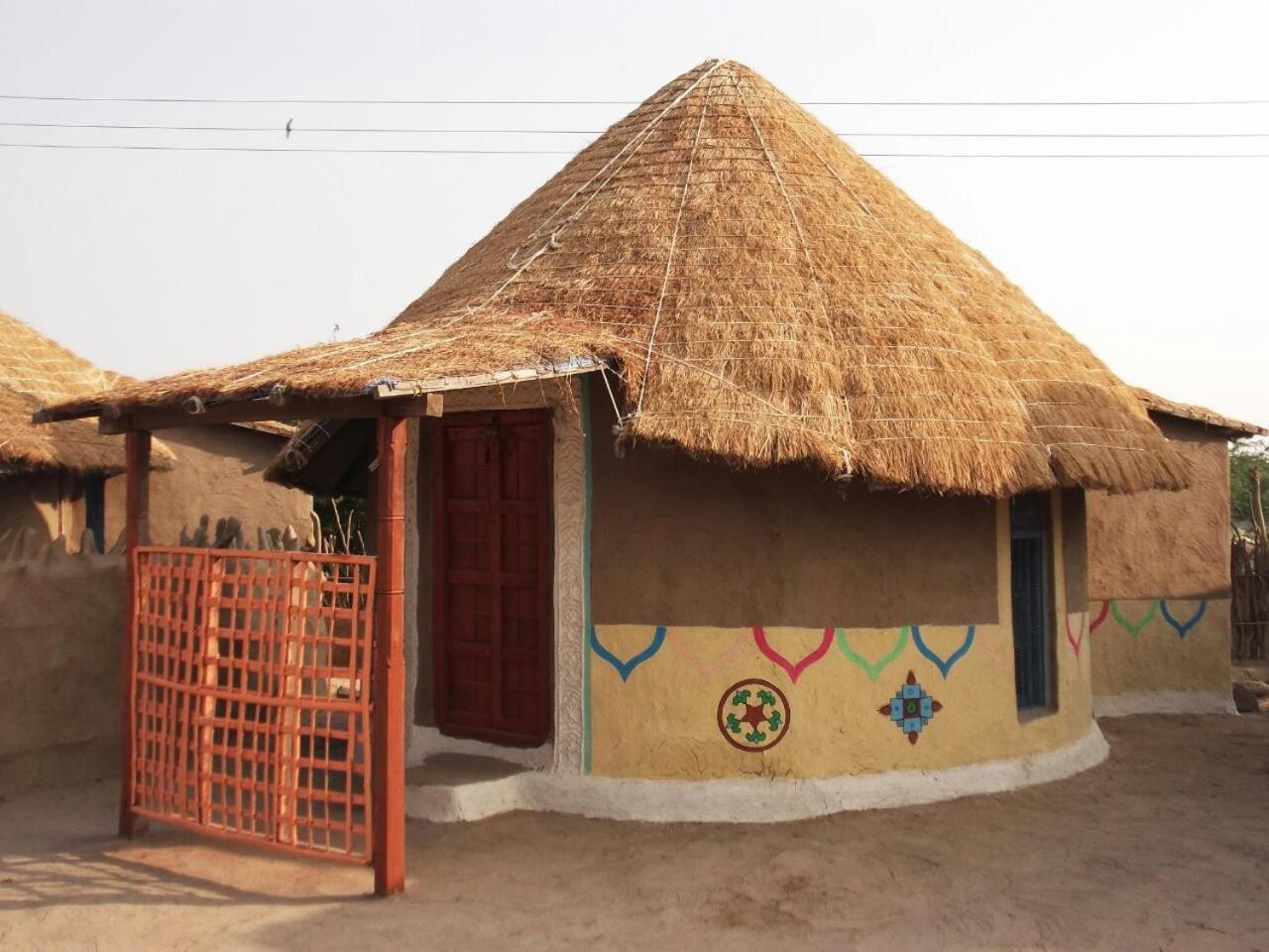 Kutir Craft Village Resort Bherandiāla Екстериор снимка
